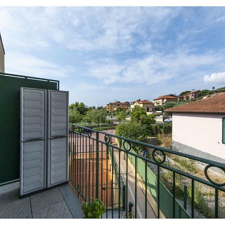 Vento Di Greco Apartment San Bartolomeo Al Mare Exterior photo