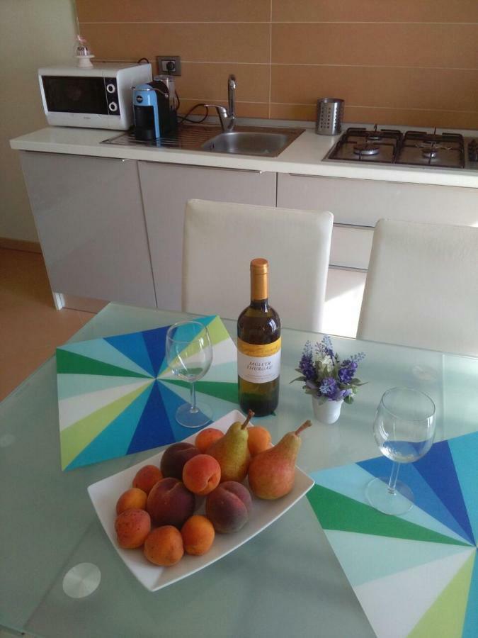 Vento Di Greco Apartment San Bartolomeo Al Mare Exterior photo